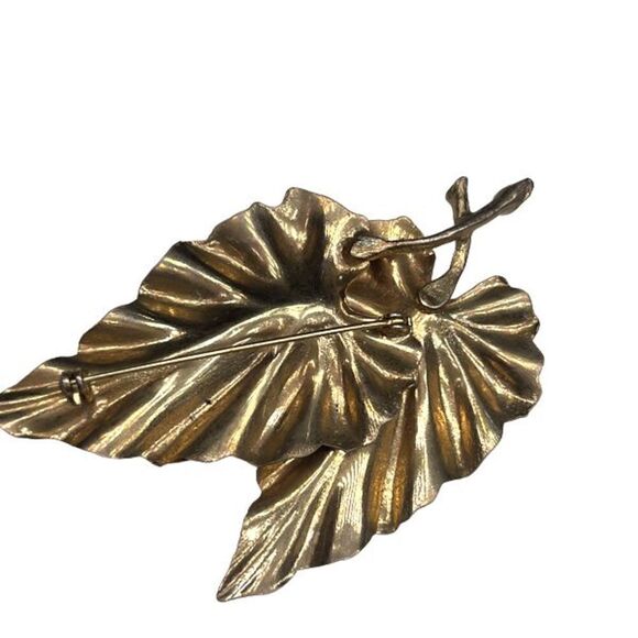 Vintage Two Leaf Leaves Pink Goldtone Brooch Pin - Picture 3 of 5